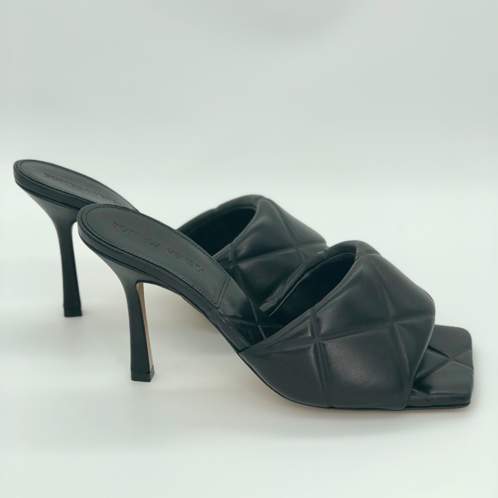 ❌SOLD❌BOTTEGA VENETA Lido Slide Sandal